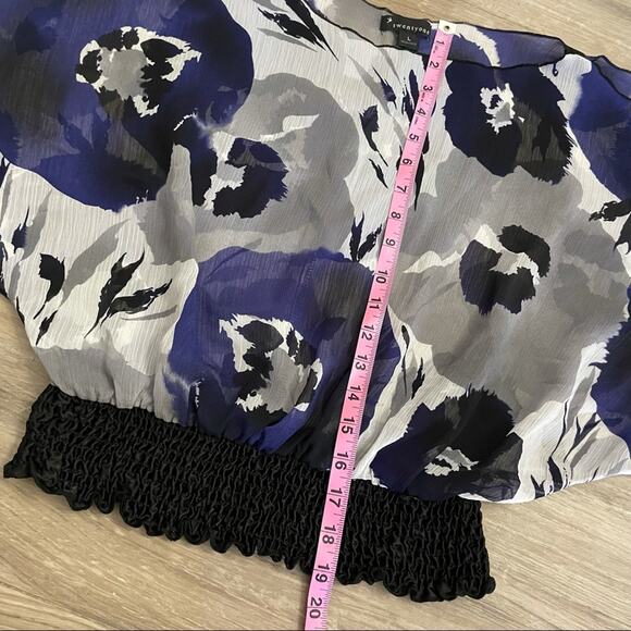 Twentyone dolman cold shoulder blouse size large - Picture 4 of 6